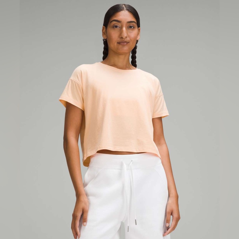 lululemon athletica Cate’s Tee peach Bellini size 4
